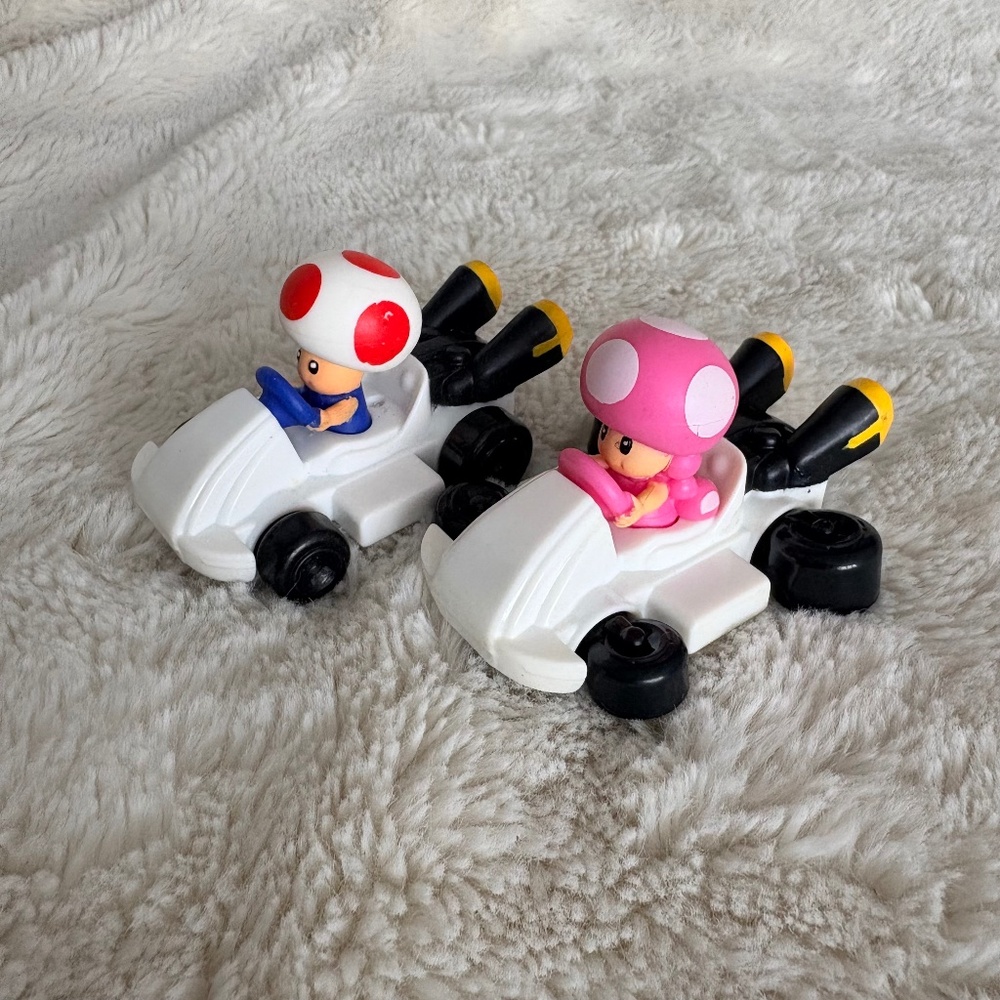 McDonald’s Mario Kart Toad & Toadette  Happy Meal Figures Collectible Set
